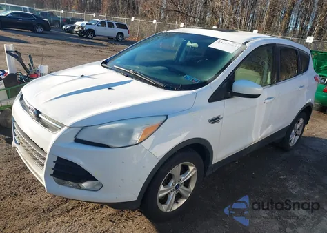 2015 Ford Escape Se z USA, uszkodzony, nr VIN 1FMCU9G98FUA11531